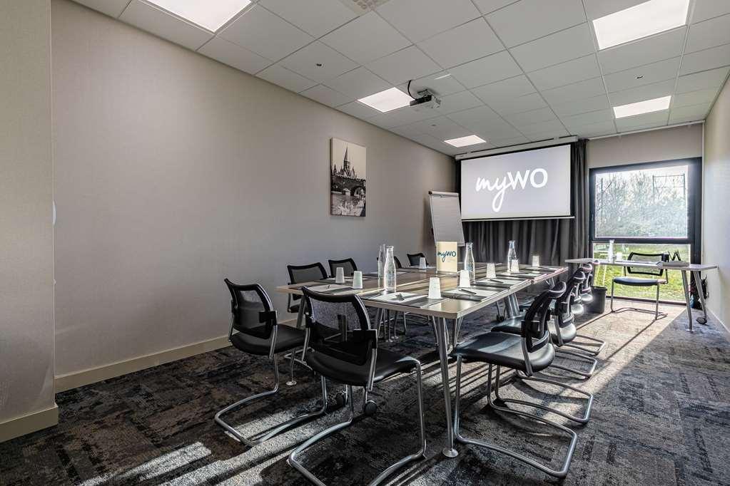 Best Western Plus Metz Technopole Зручності фото